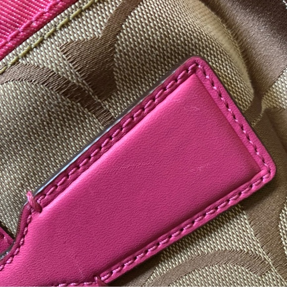 Coach J0969-F13533 Purse Signature Stripe Kisslock Khaki/Pink Jacquard Fabric - Picture 13 of 16